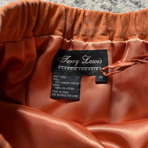 Vintage Terry Lewis 100% Leather Skirt Size 12 - Picture 2 of 11